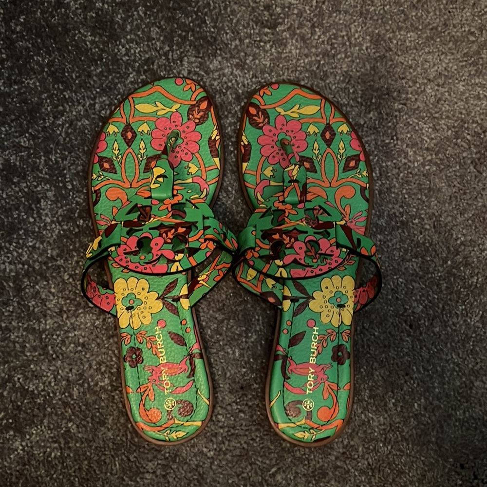 Tory Burch sandals in great condition - Picture 4 of 5